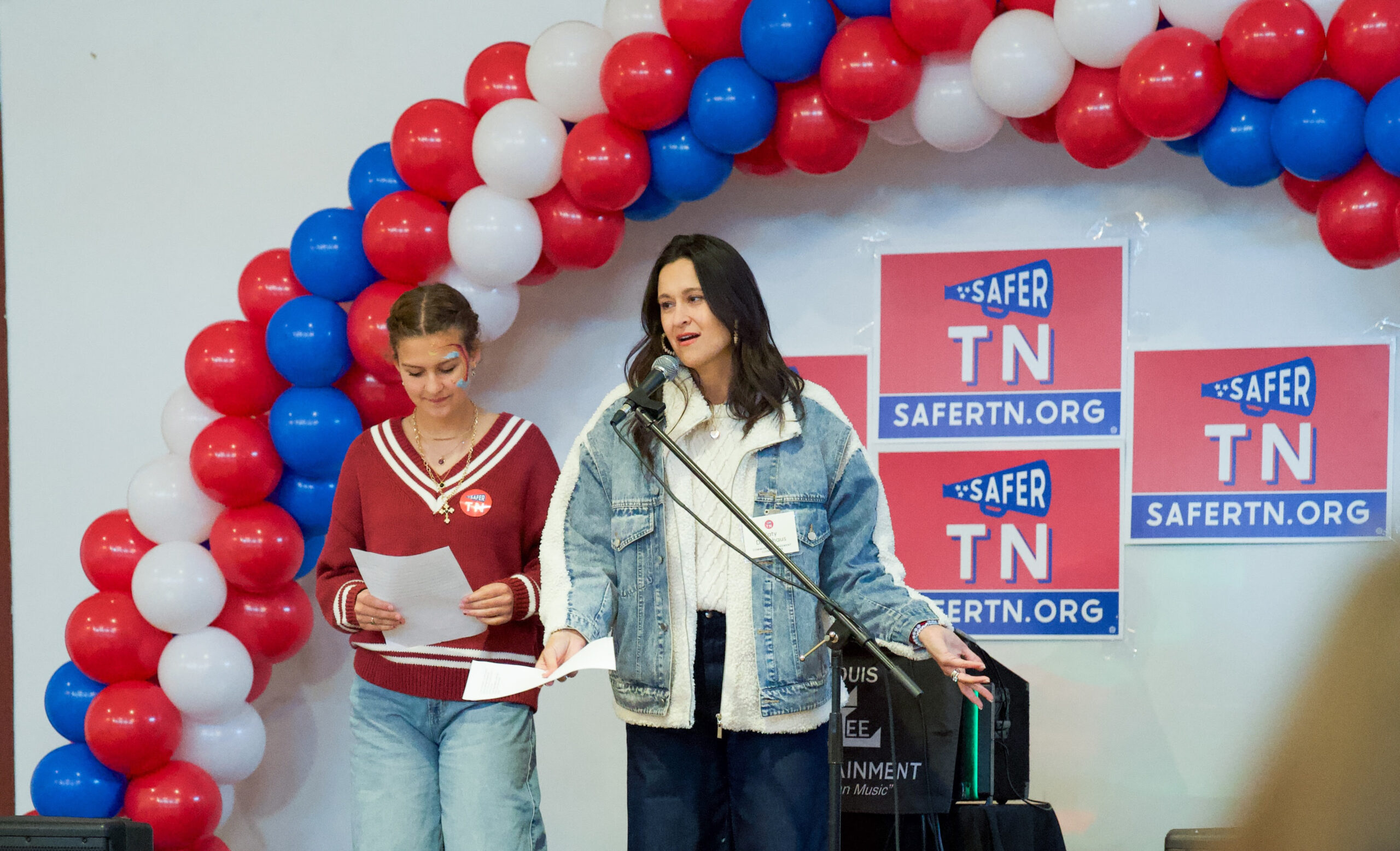 Eleanor and Katy Dieckhaus